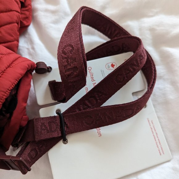 Lululemon Team Canada Quilted Mittens on String COC Logo, Sport Red / Maple Meta - Picture 6 of 8